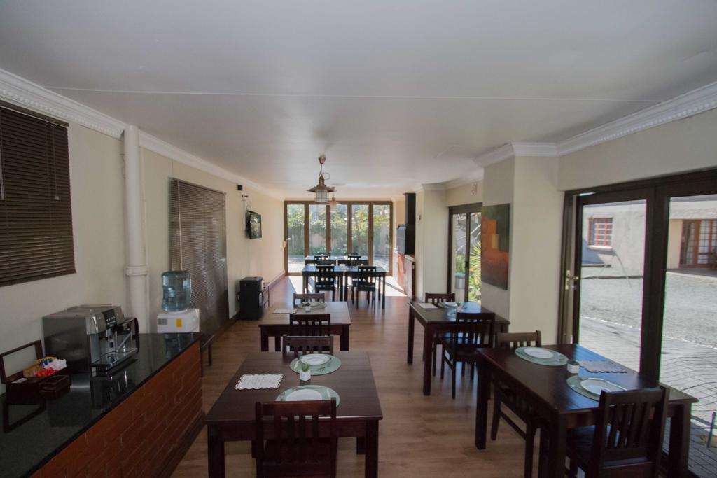 The Nightingale Guesthouse Bloemfontein Bagian luar foto