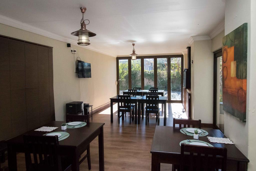 The Nightingale Guesthouse Bloemfontein Bagian luar foto