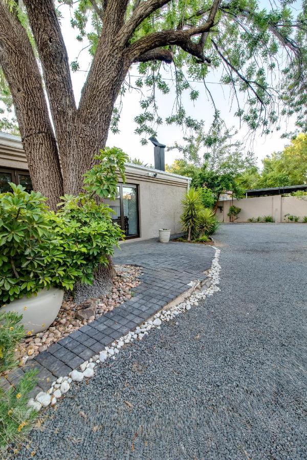 The Nightingale Guesthouse Bloemfontein Bagian luar foto