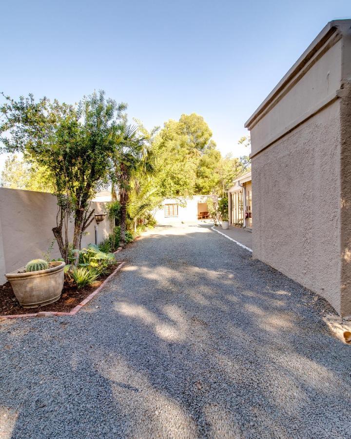 The Nightingale Guesthouse Bloemfontein Bagian luar foto