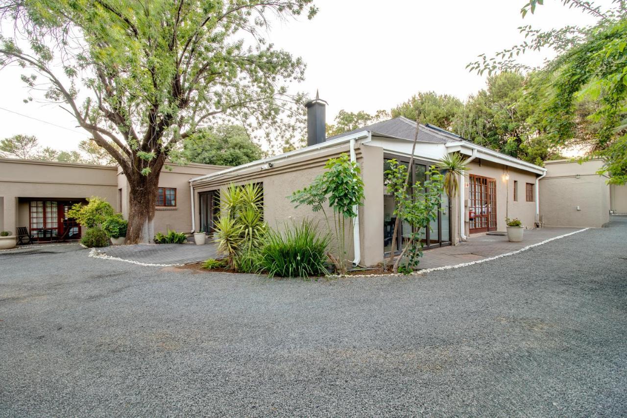 The Nightingale Guesthouse Bloemfontein Bagian luar foto