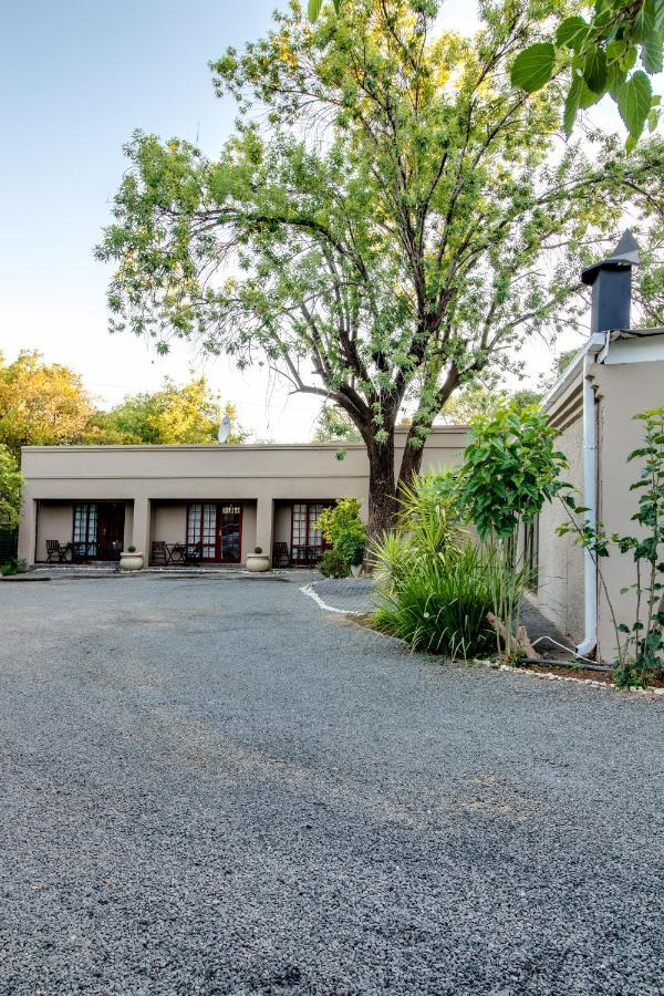 The Nightingale Guesthouse Bloemfontein Bagian luar foto