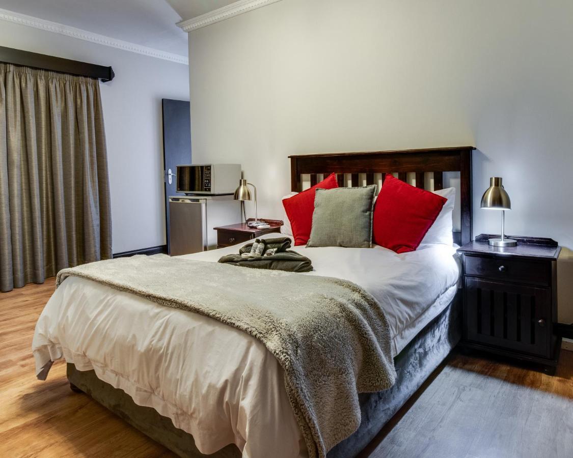 The Nightingale Guesthouse Bloemfontein Bagian luar foto