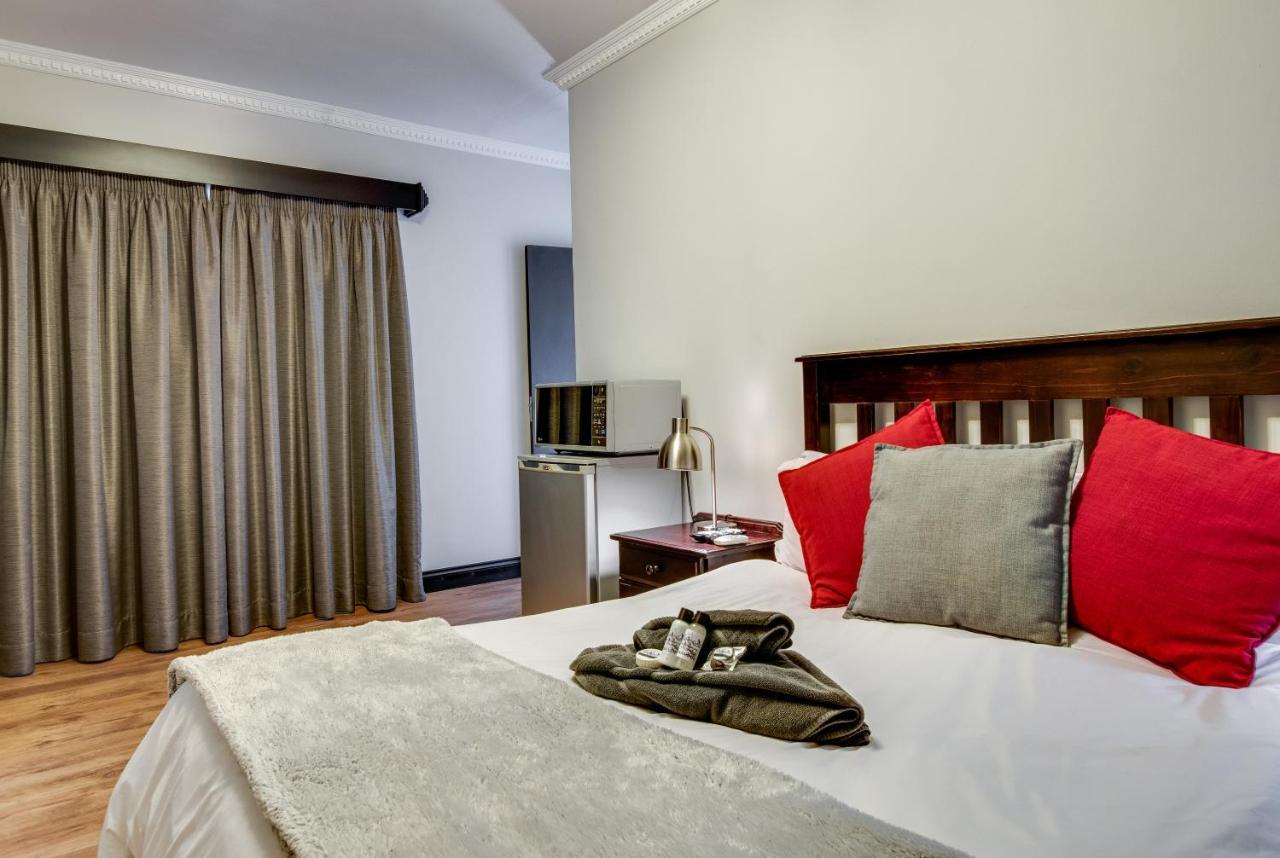 The Nightingale Guesthouse Bloemfontein Bagian luar foto