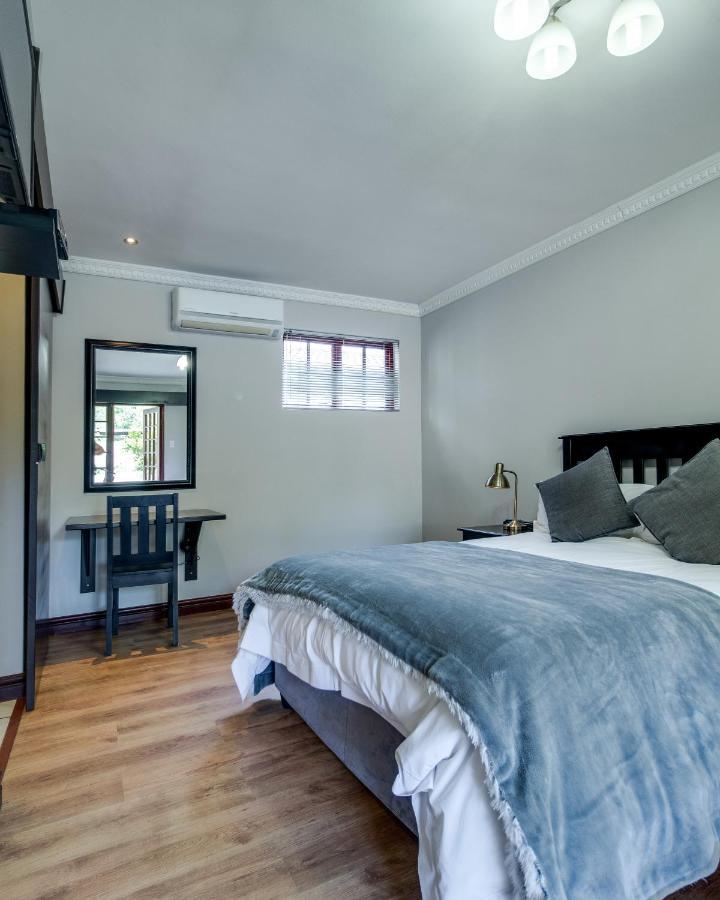 The Nightingale Guesthouse Bloemfontein Bagian luar foto