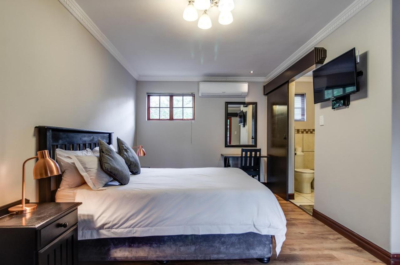 The Nightingale Guesthouse Bloemfontein Bagian luar foto