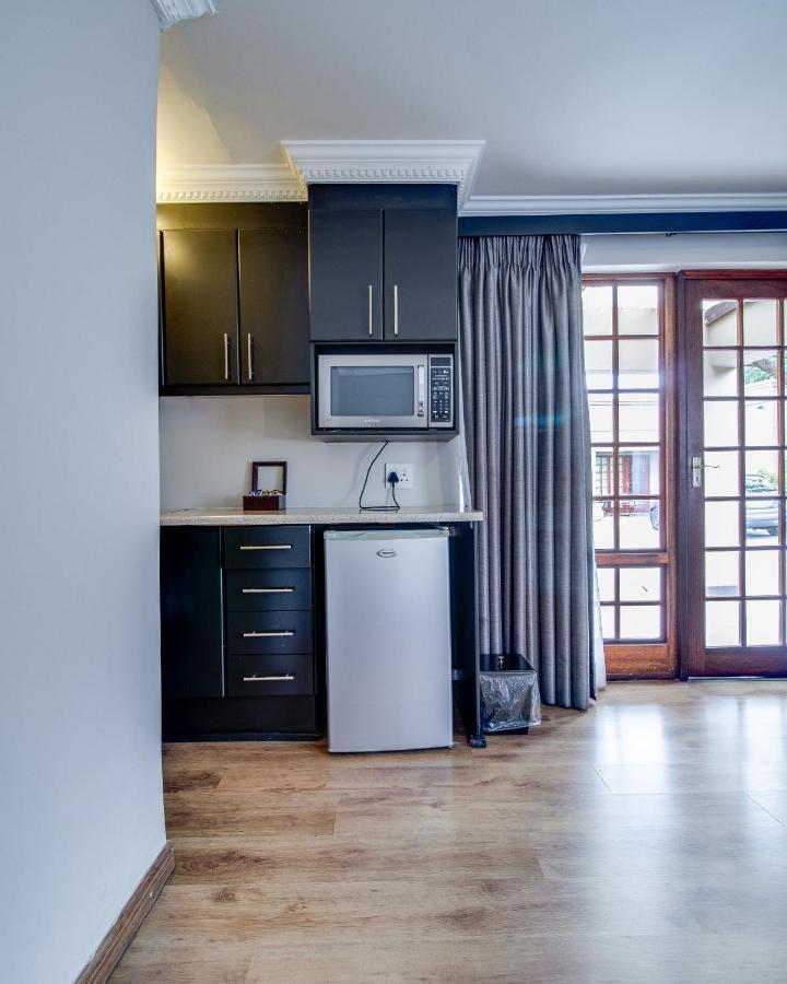 The Nightingale Guesthouse Bloemfontein Bagian luar foto