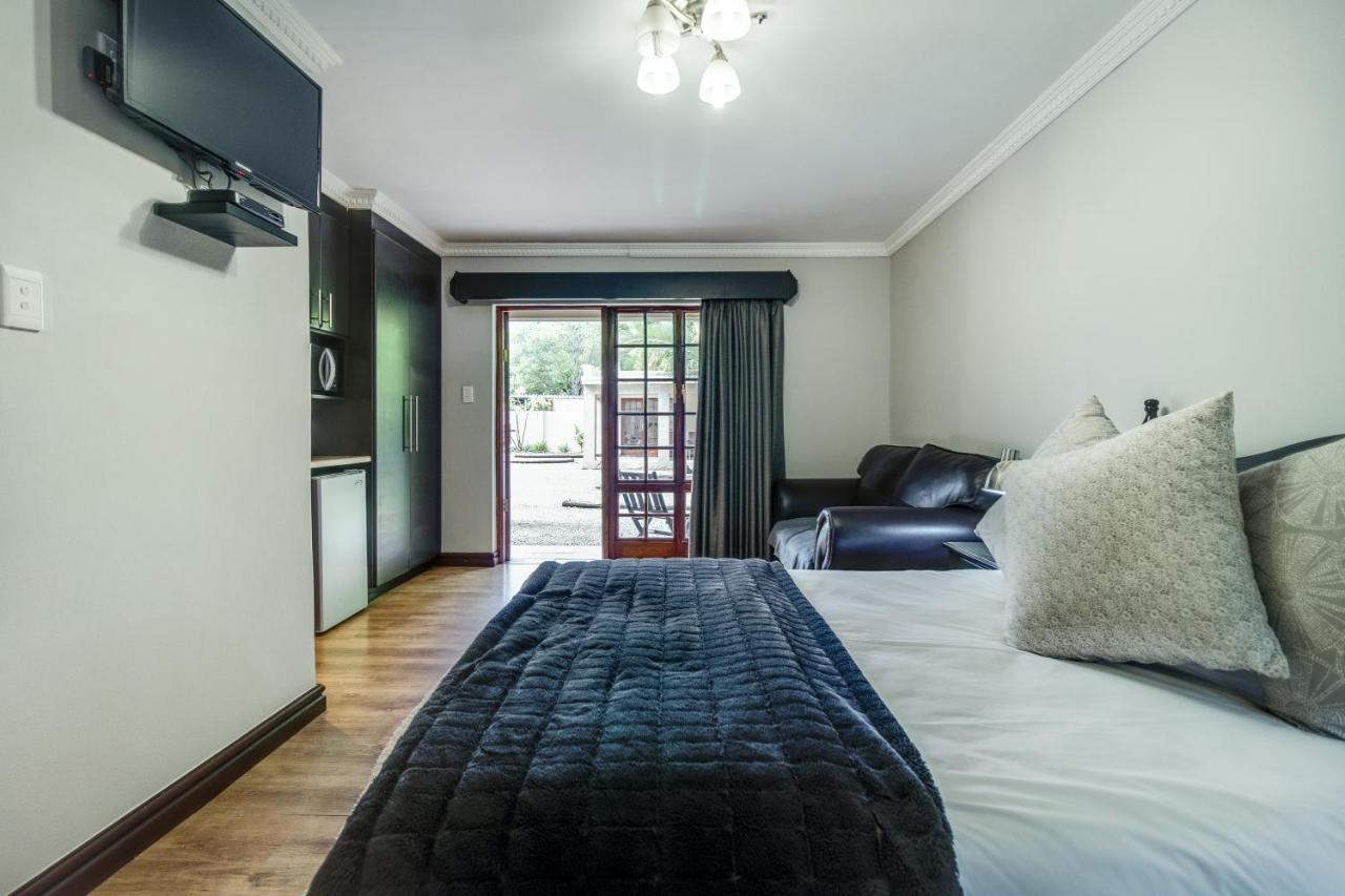 The Nightingale Guesthouse Bloemfontein Bagian luar foto